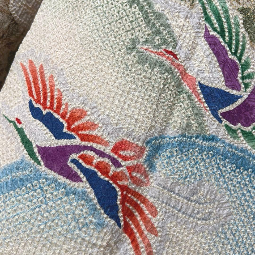 390 振袖フルセット 正絹 絞り 白地 黒 赤 緑 多色 カラフル 金彩