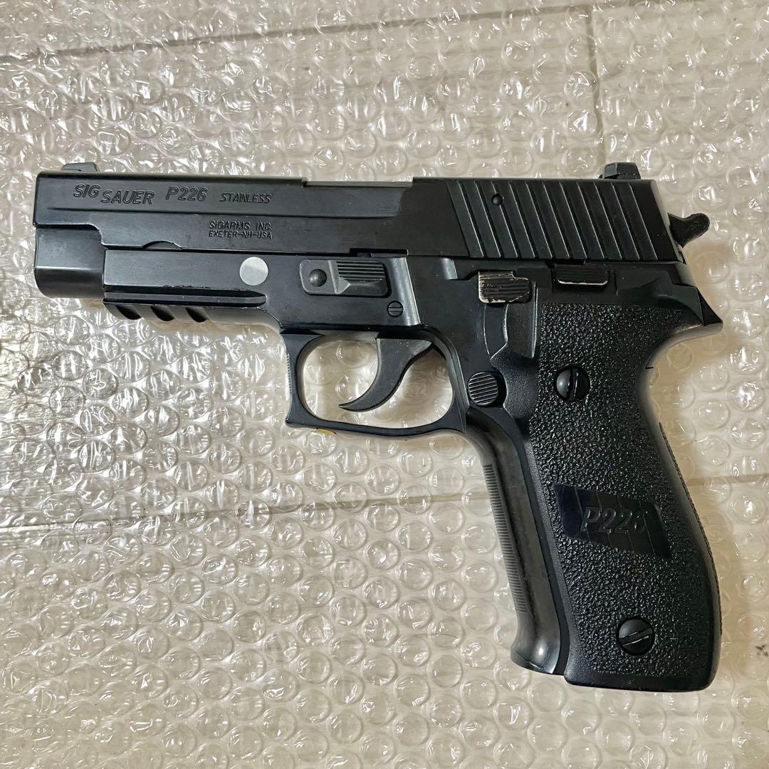 【セット売り！】東京マルイ SIG SAUER P226 ガス マガジン2本付き