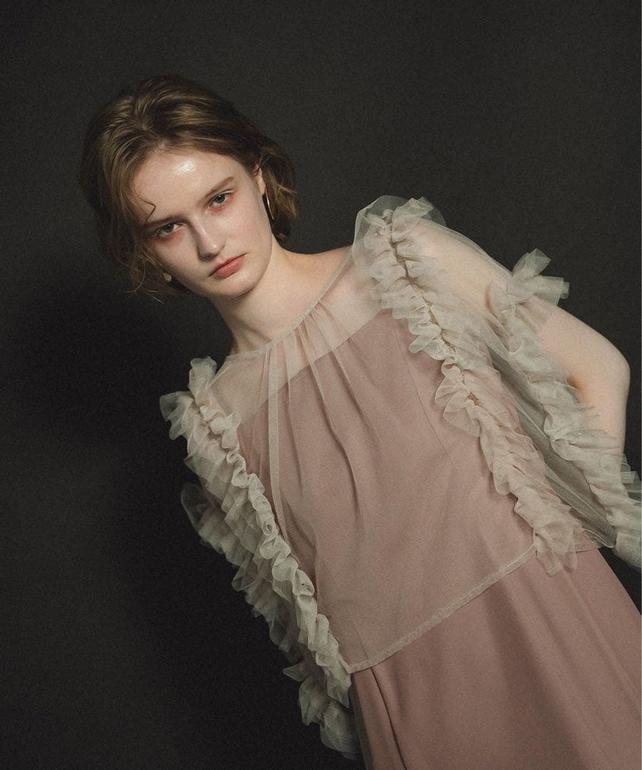 イ★新品タグ付き★et.UNiVER Frill bigshiape setup