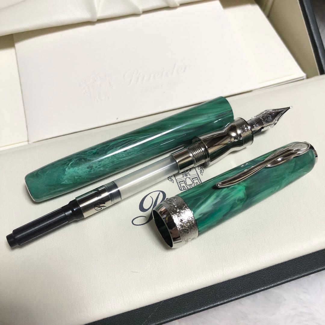 新品未使用 廃番 ピナイダー ジェムストーン 万年筆 マカライトグリーン ニブF