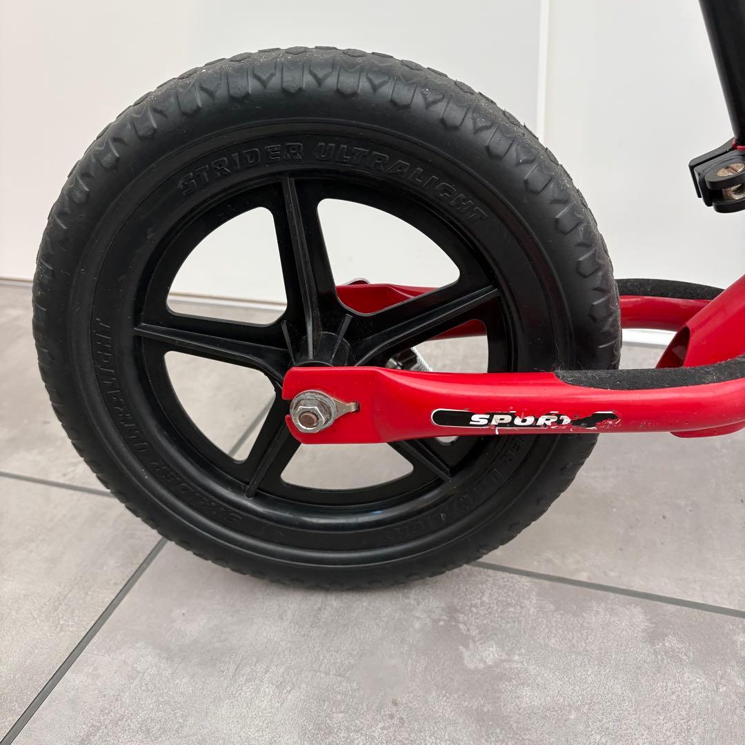 【美品】STRIDER 12 バランスバイク 赤　スポーツタイプ　レッド