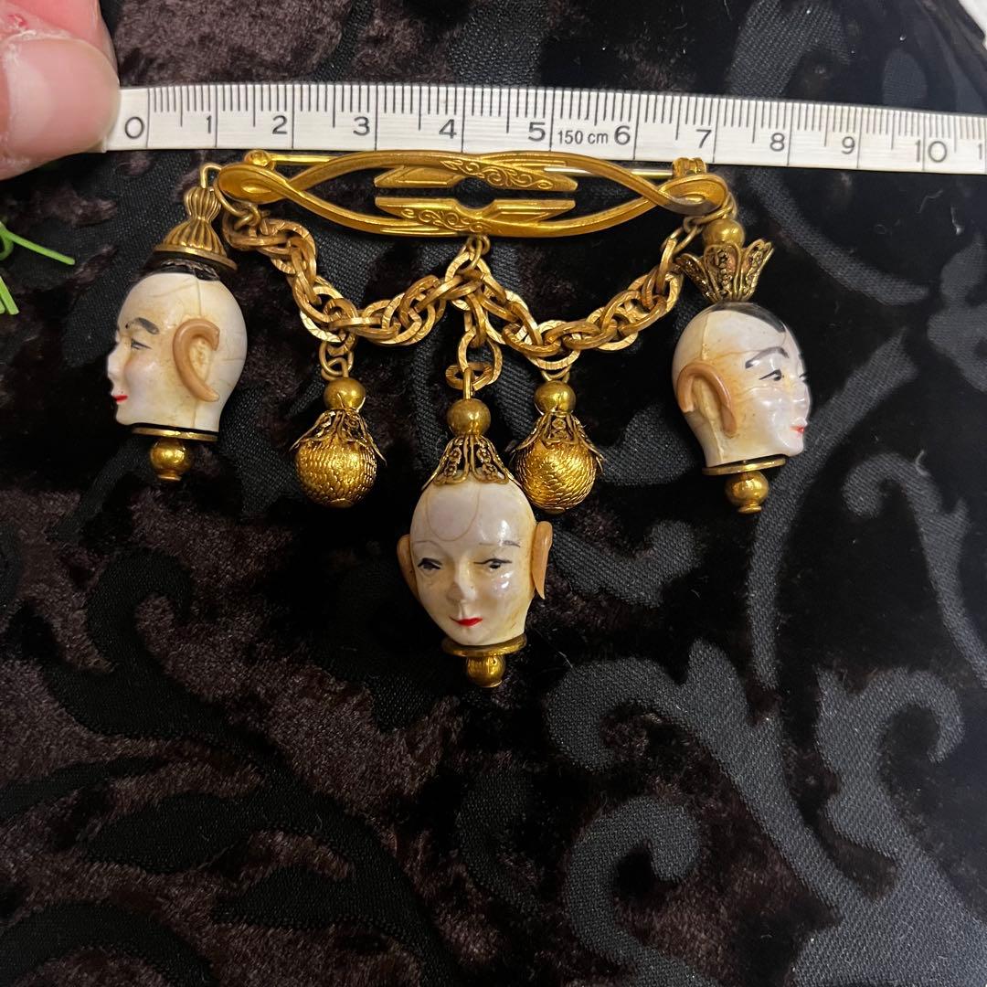 ヴィンテージ人形顔ブローチ