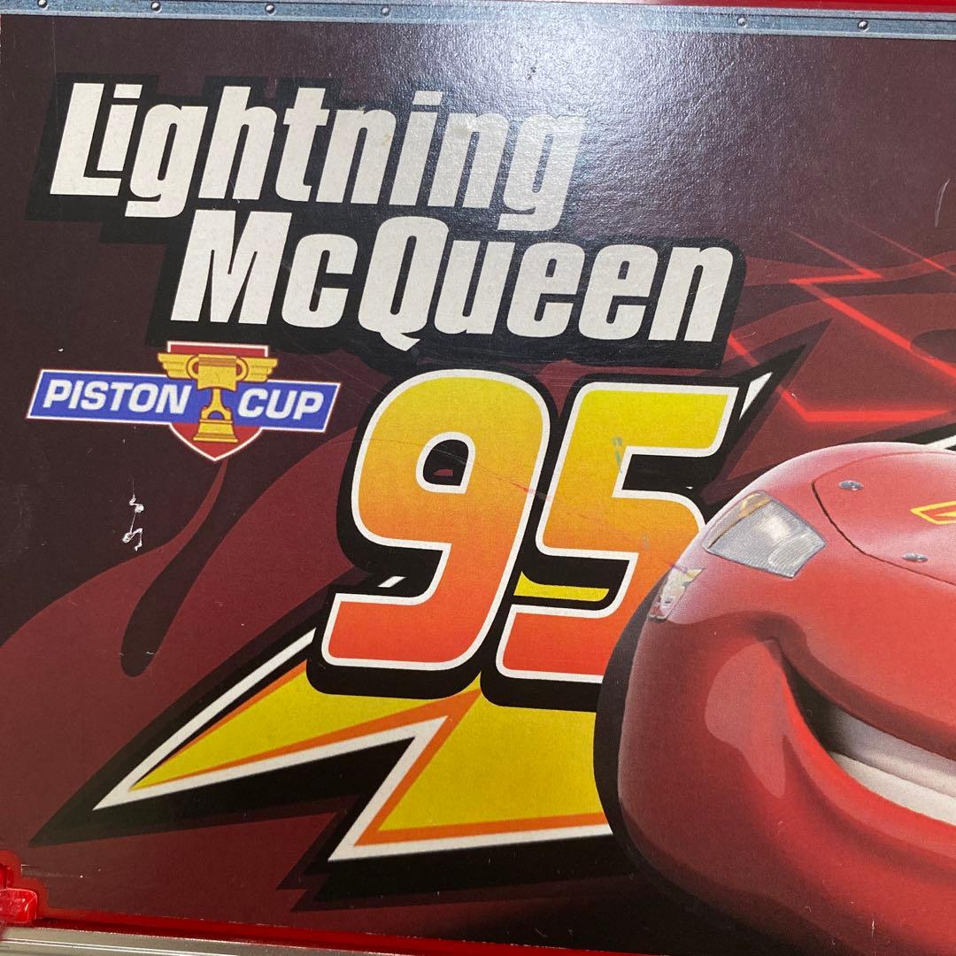 【廃盤】カーズ トラック 24台収納　たくさんのせよう! 大きなマックトレーラー