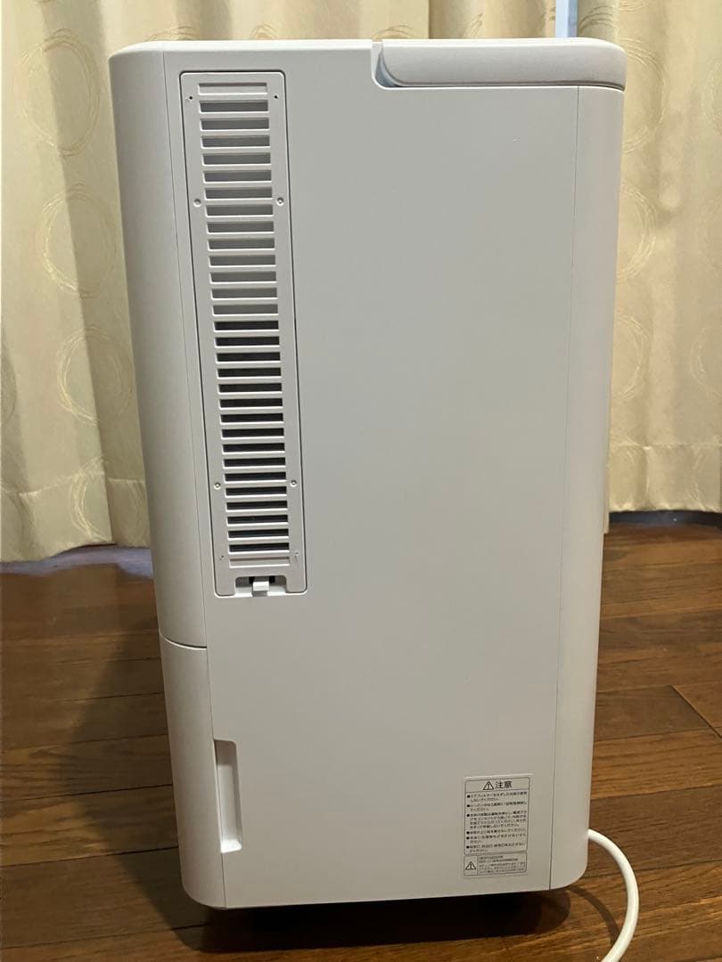 2025年製　アイリスオーヤマ　コンパクトクーラー　ICA-0302G