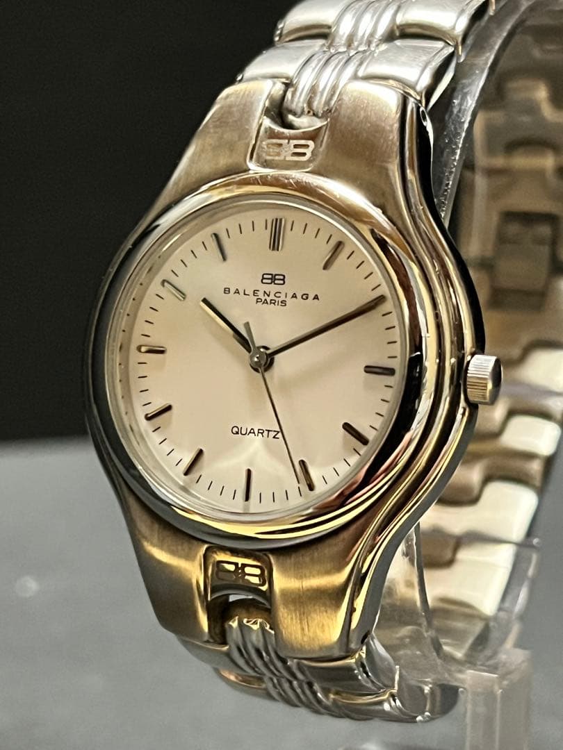★ BALENCIAGA 超美品！ユニセックス腕時計　動作良好