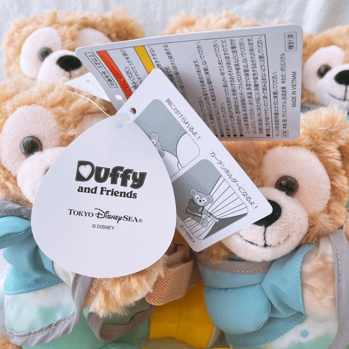 ディズニーシー　レイニー　ダッフィーぬいぐるみカーテンホルダー