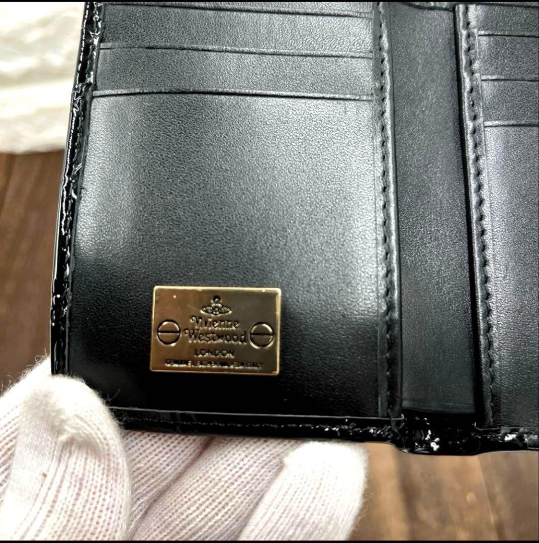 新品未使用　ヴィヴィアンウエストウッド 三つ折財布　黒　エナメル　がま口　⑦