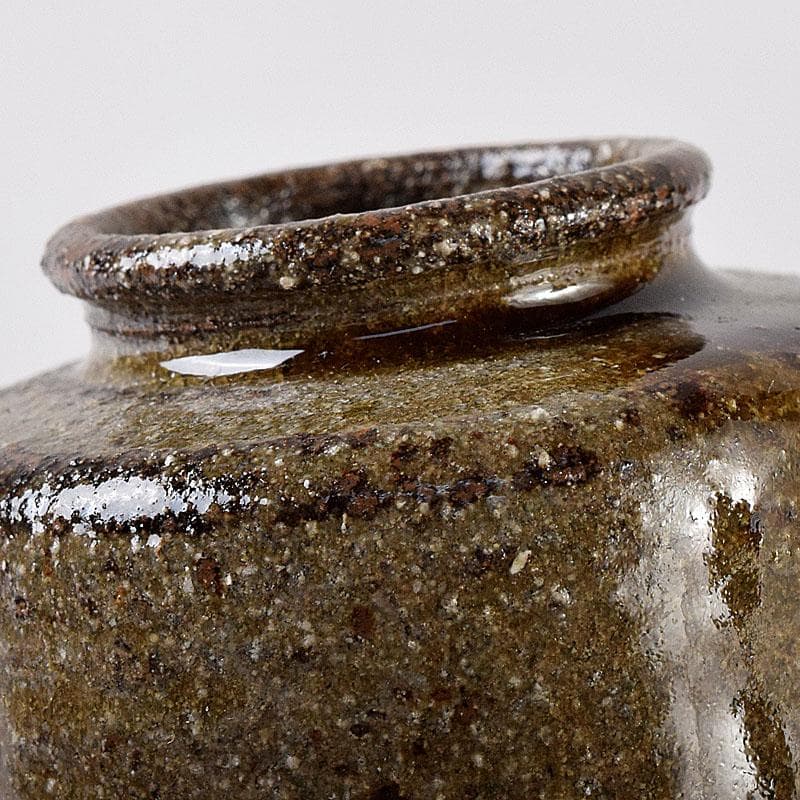 茶道具　鶴田純久作　青唐津　肩衝茶入　仕覆付　共箱　V　7902