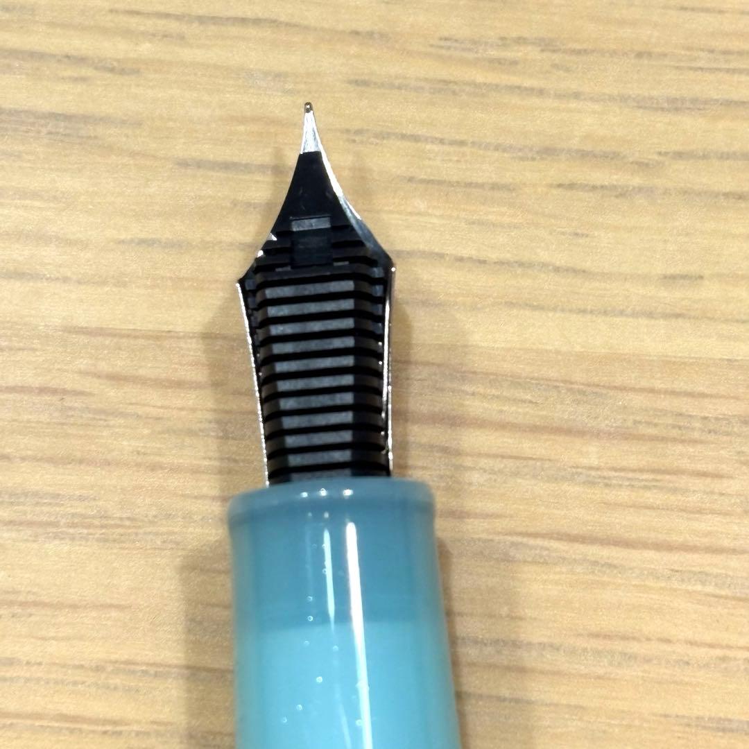 八文字屋 くらげアクアリウム 万年筆 F 細字