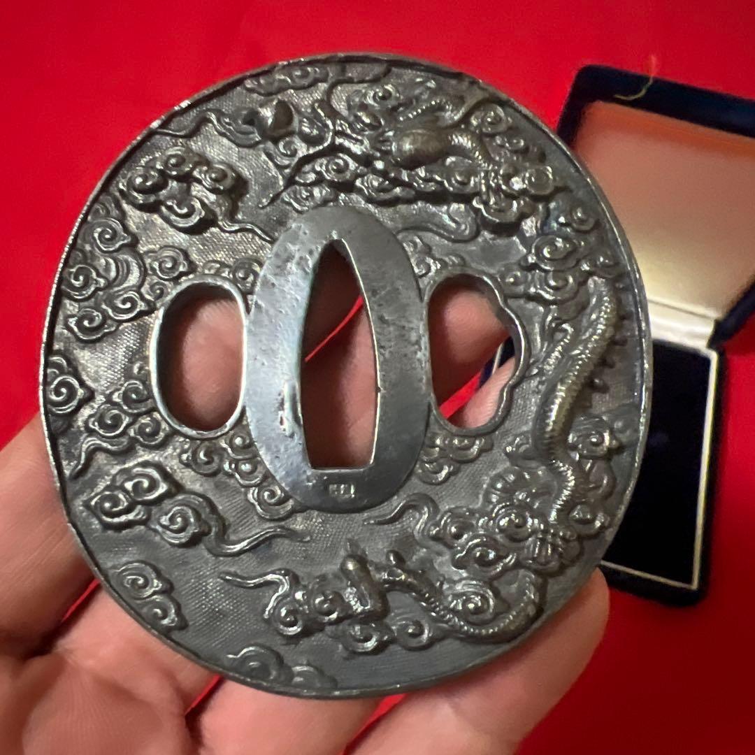 貴金属　純銀（刻印） 龍紋　鍔