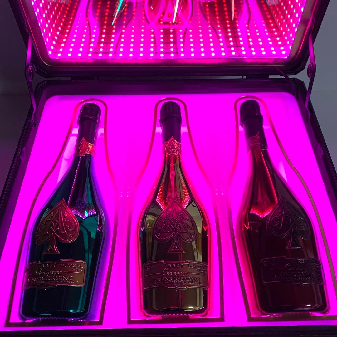 アルマンド　アタッシュケース　信号機　グリーン　ゴールド　レッド