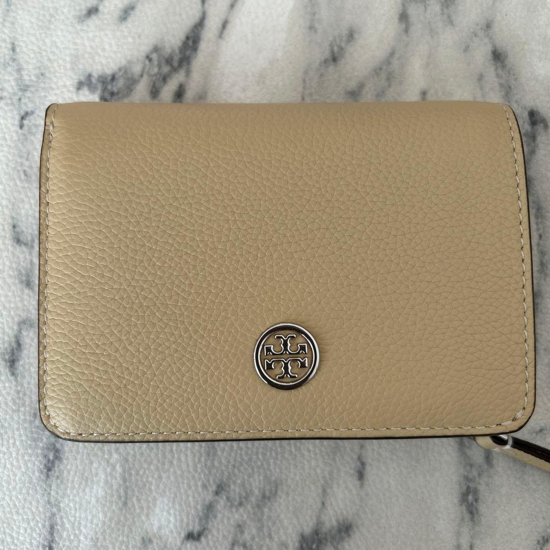 トリーバーチ　ロビンソン ペブルド バイフォールド ウォレット二つ折り財布正規品