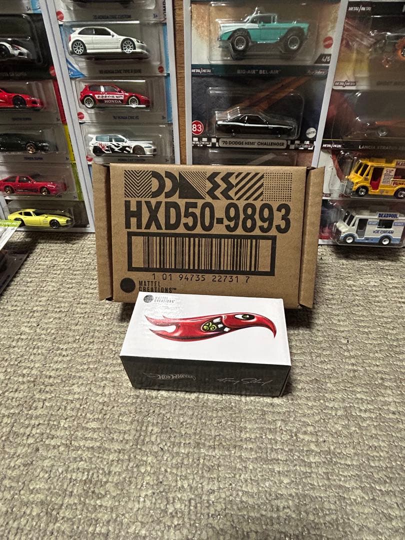 ミニカー Hot Wheels x Kenny Scharf Custom T-Bird