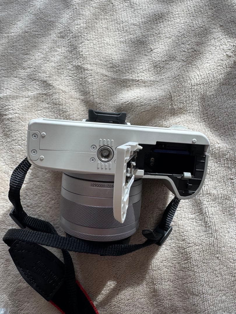 ⭐️最終値下げ⭐️Canon EOS kiss M2ダブルズームキット