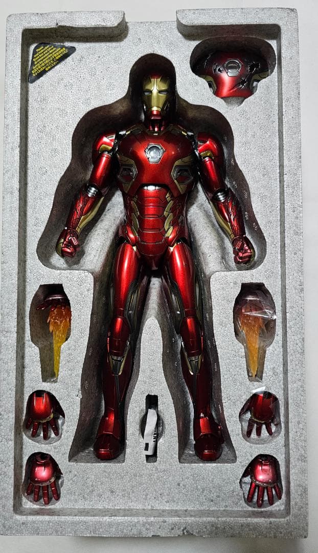 【美品】　ホットトイズ　アイアンマン　マーク45