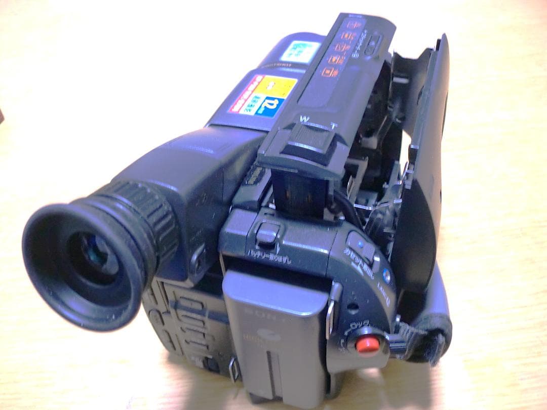 8mmテープのダビングに！ SONY ビデオカメラ CCD-TRV45