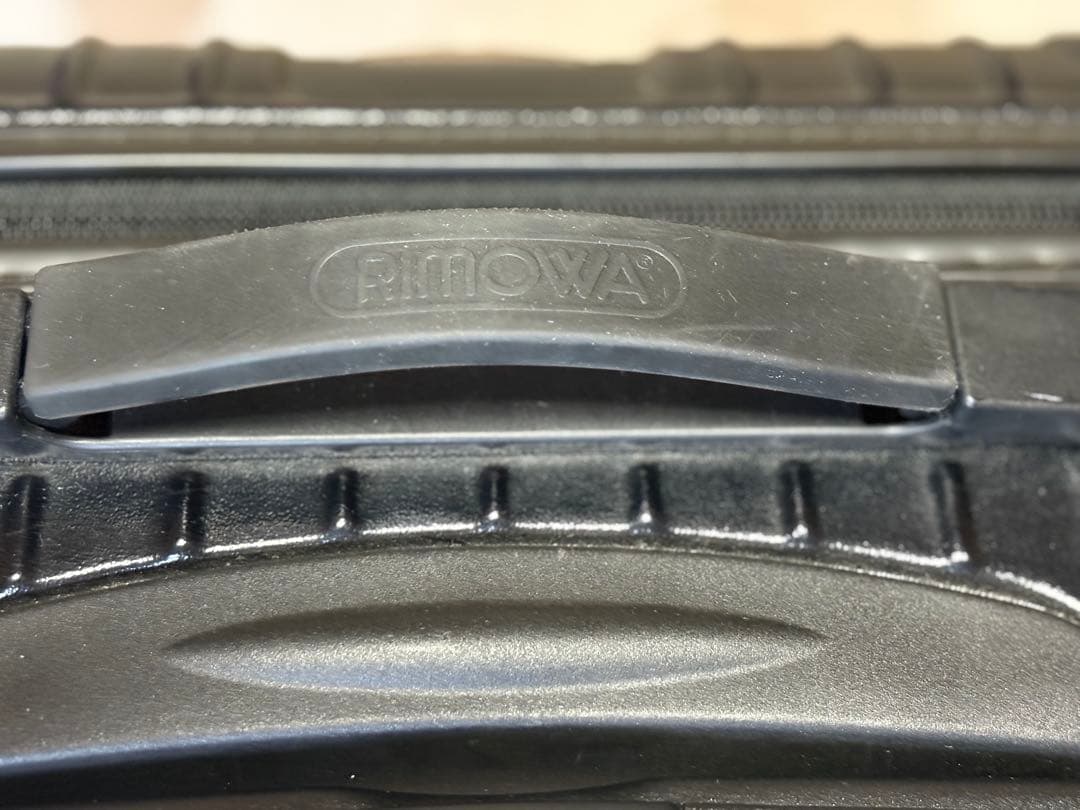大特価　傷あり　RIMOWA ブラック キャリーケース　機内持ち込みサイズ
