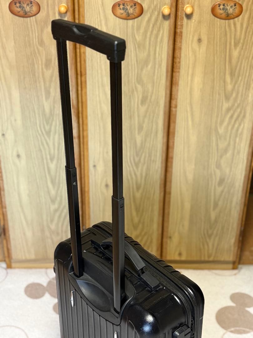 大特価　傷あり　RIMOWA ブラック キャリーケース　機内持ち込みサイズ