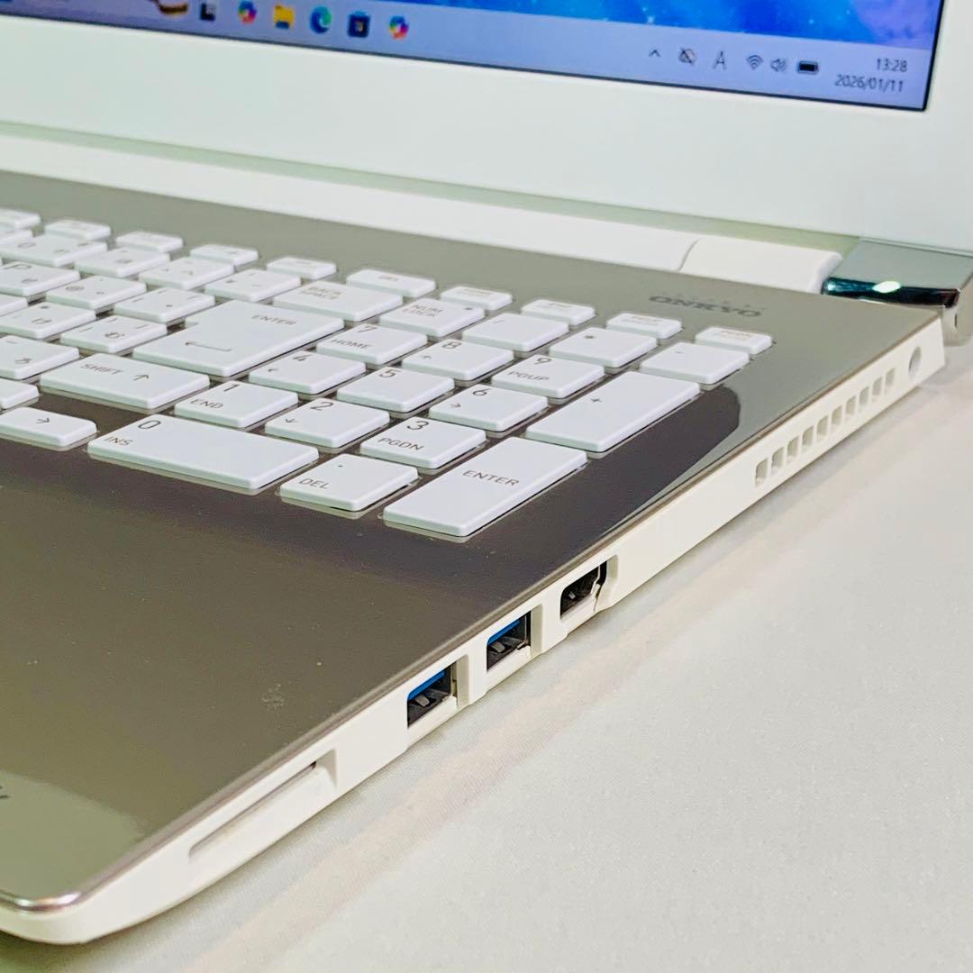 Core i7✨7世代✨SSD512GB✨16GB✨Office✨ノートパソコン