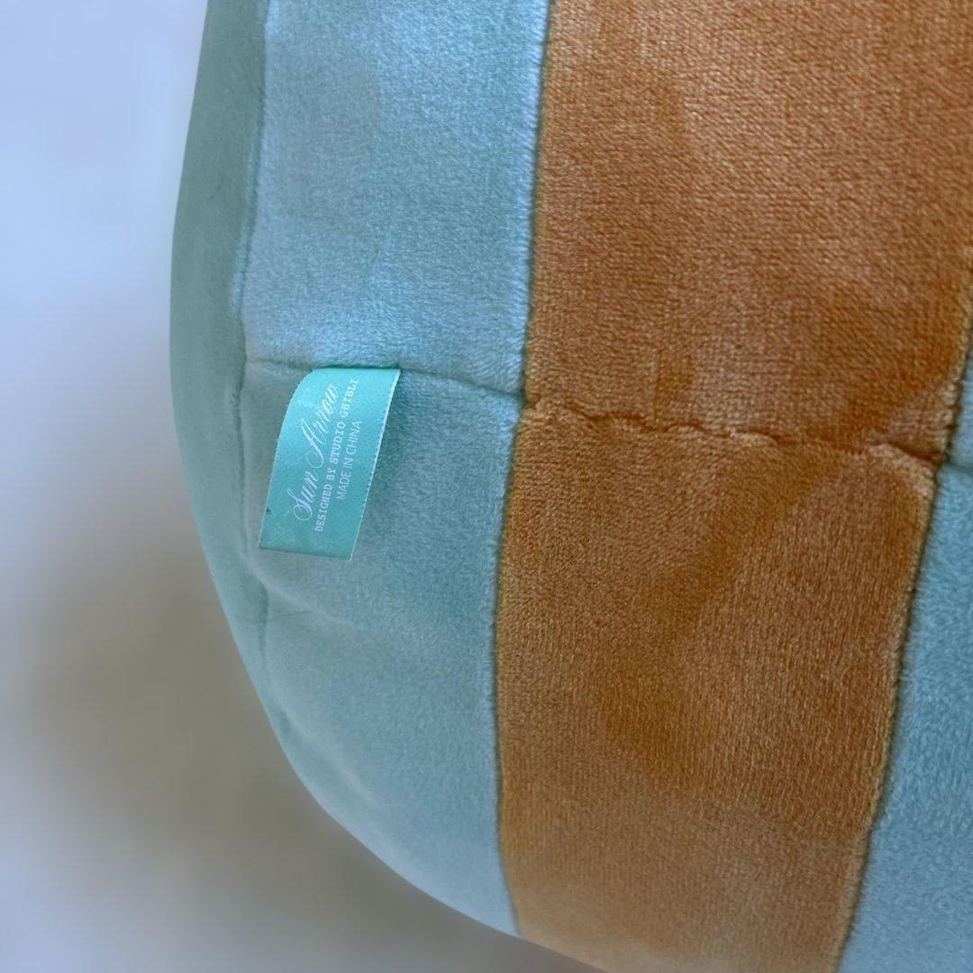 スタジオジブリ　耳をすませば　夕子の部屋の抱きまくら