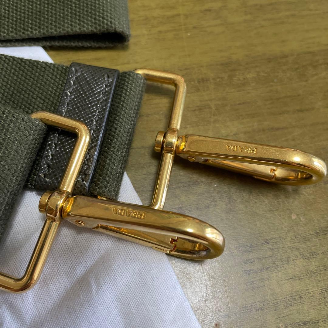 プラダ　カナパ　ショルダー　紐のみ