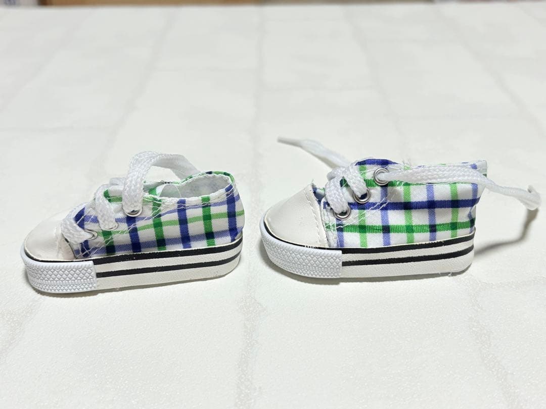 m0111-8 ドール用　スニーカー7cm