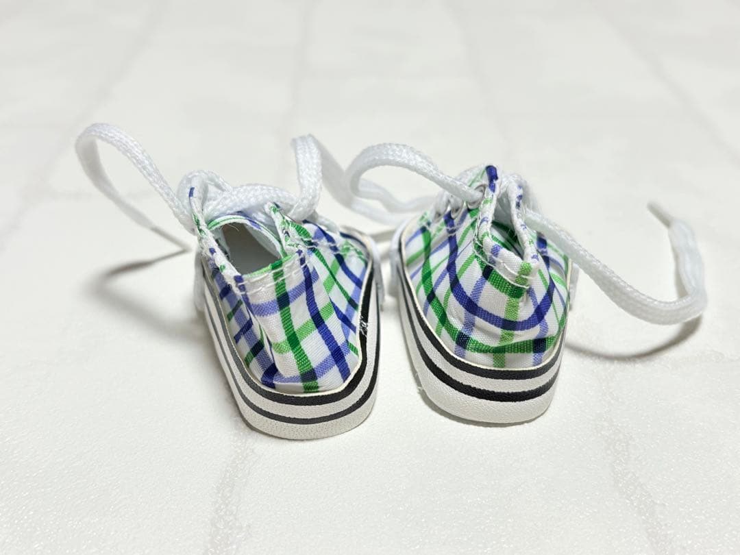 m0111-8 ドール用　スニーカー7cm