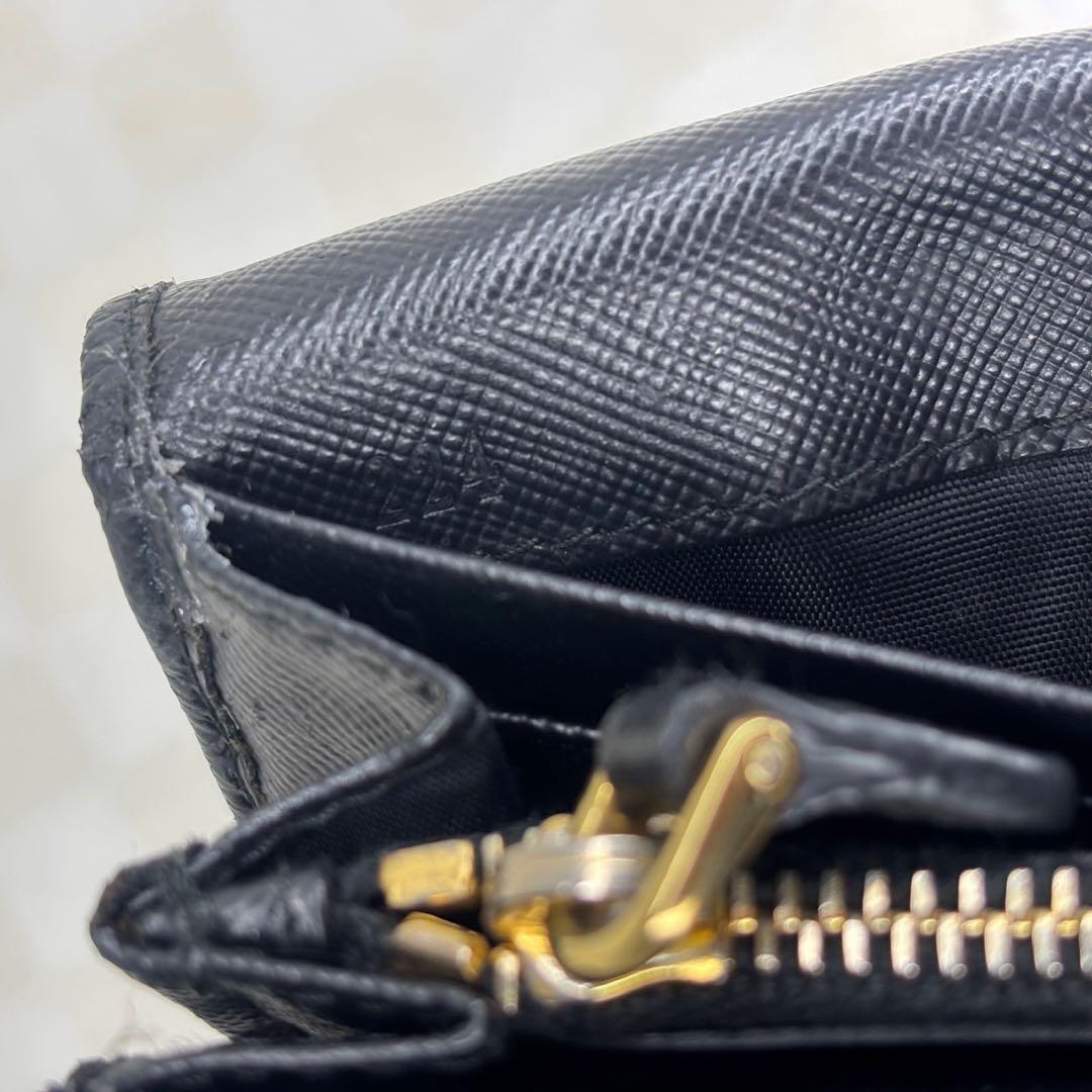 美品　PRADA プラダ　長財布　二つ折り　M55