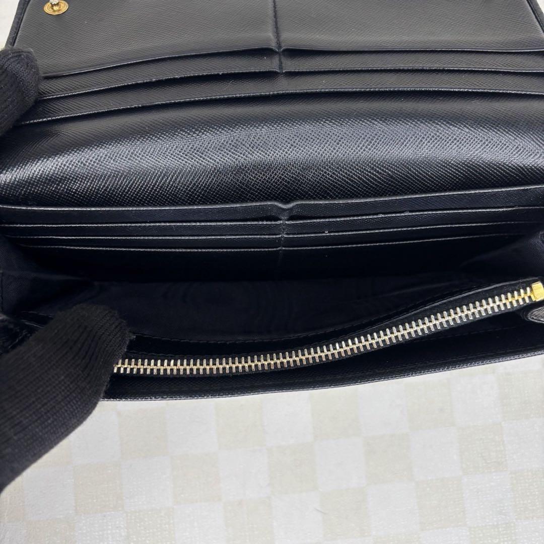 美品　PRADA プラダ　長財布　二つ折り　M55