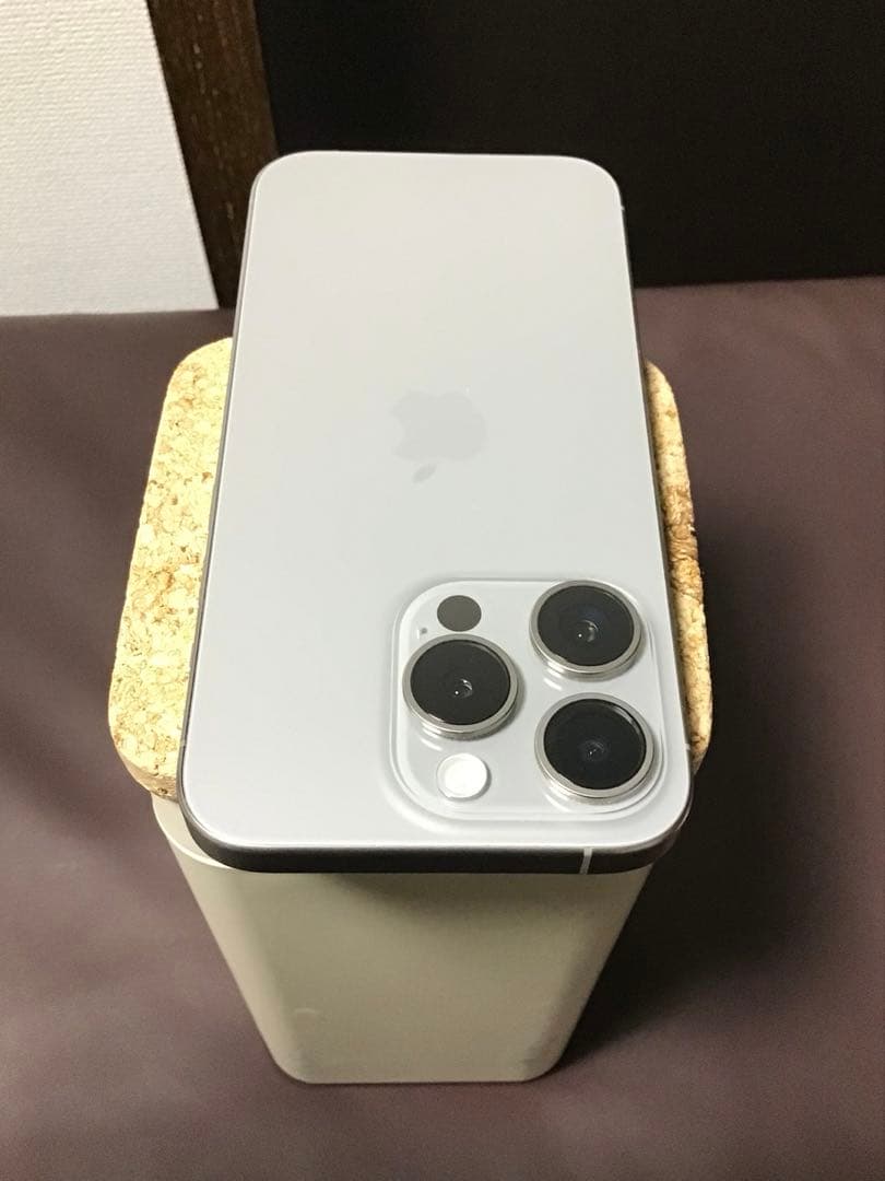 【限定値下げ】iPhone 15 Pro 256GB ナチュラルチタニウム