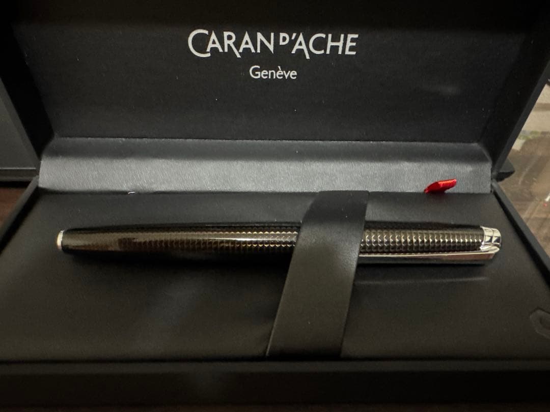 カランダッシュ レマン ナイト ローラーボール