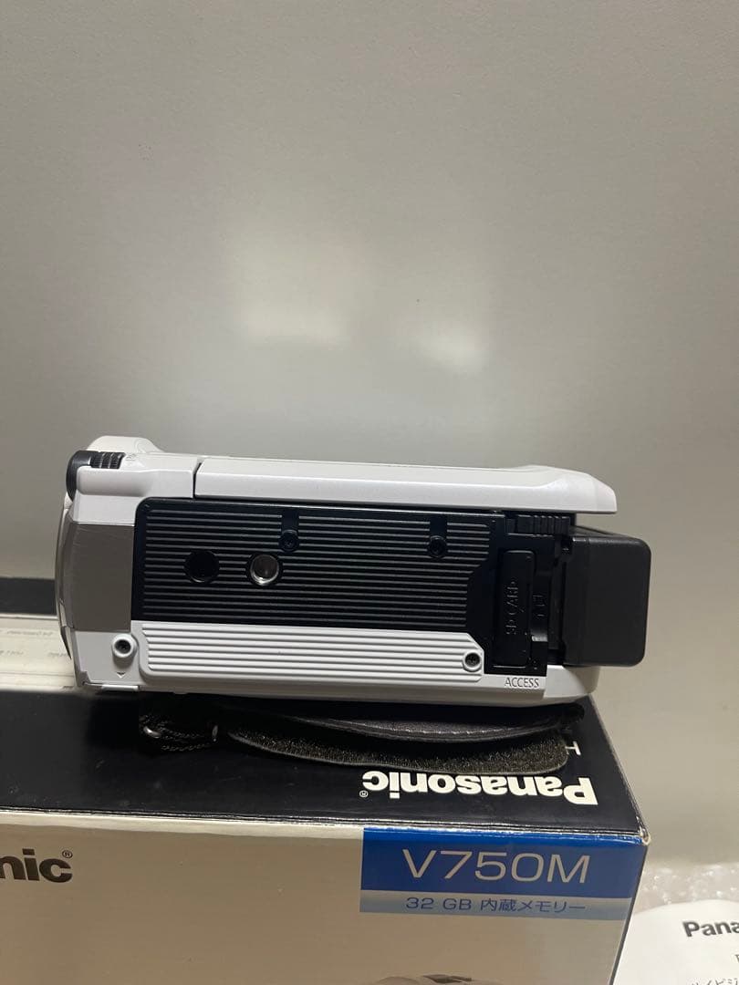 Panasonic HC-V750M-W ホワイト 32GB