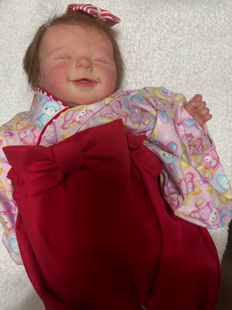 リボーンドール　　寝顔のかわいい女の子、証明書あり（訂正あり）　最終値下げです
