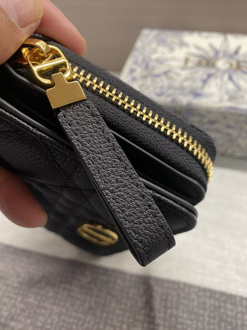 ☆DIORディオール☆“Caro” ☆二つ折財布