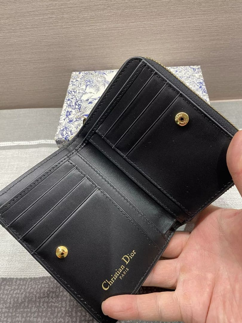 ☆DIORディオール☆“Caro” ☆二つ折財布