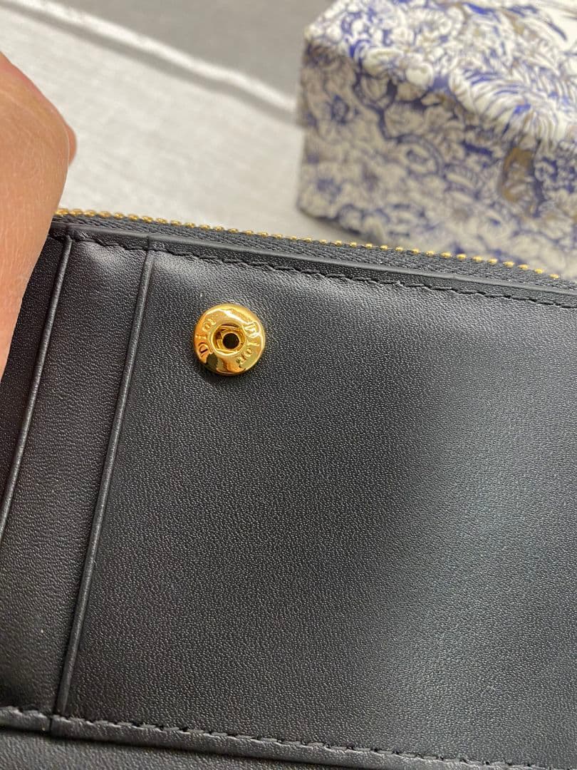 ☆DIORディオール☆“Caro” ☆二つ折財布