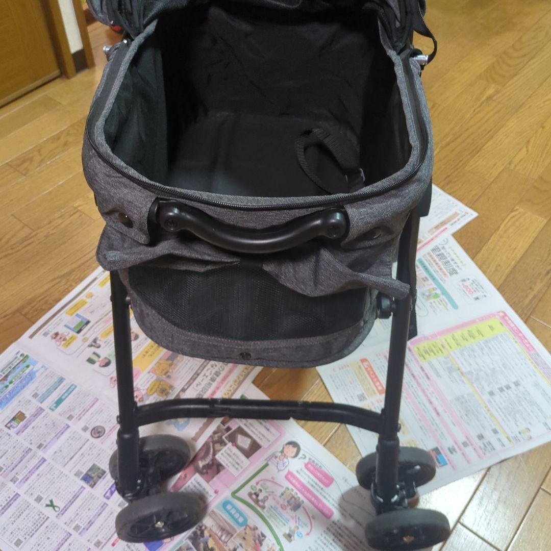 コムペット、ミリミリライト、アルファ　ペットカート 　12キロ以下、２匹以下