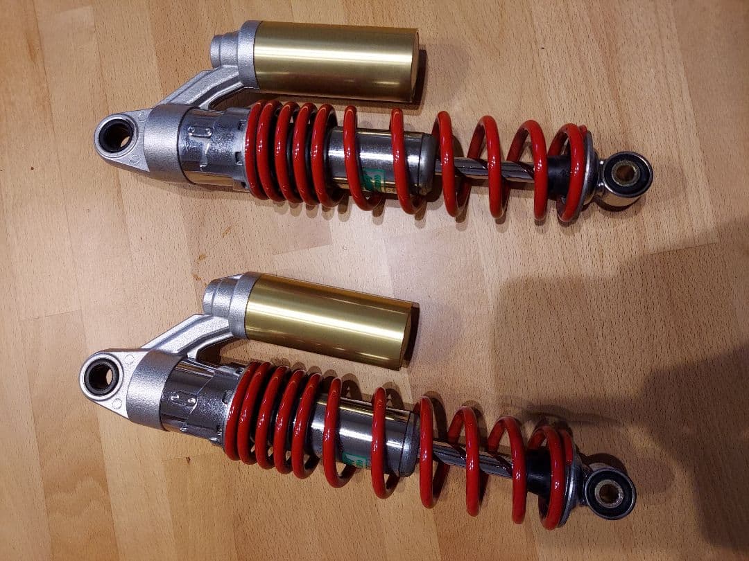 cb400sf　nc39　純正リアサスペンション