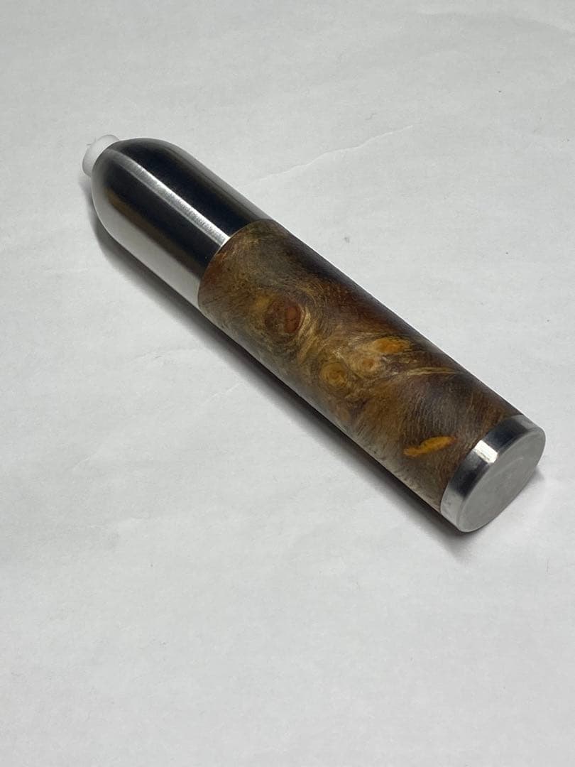 ツイスト消しゴム 花梨瘤トリコロール