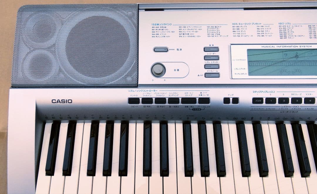 CASIO CTK-9000 61鍵電子キーボード　中古