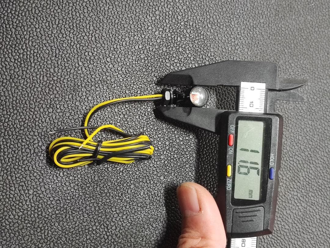 車検対応　超小型ウインカー　4個セット　ブラック　Eマーク148R 2%er製