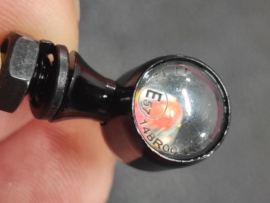 車検対応　超小型ウインカー　4個セット　ブラック　Eマーク148R 2%er製