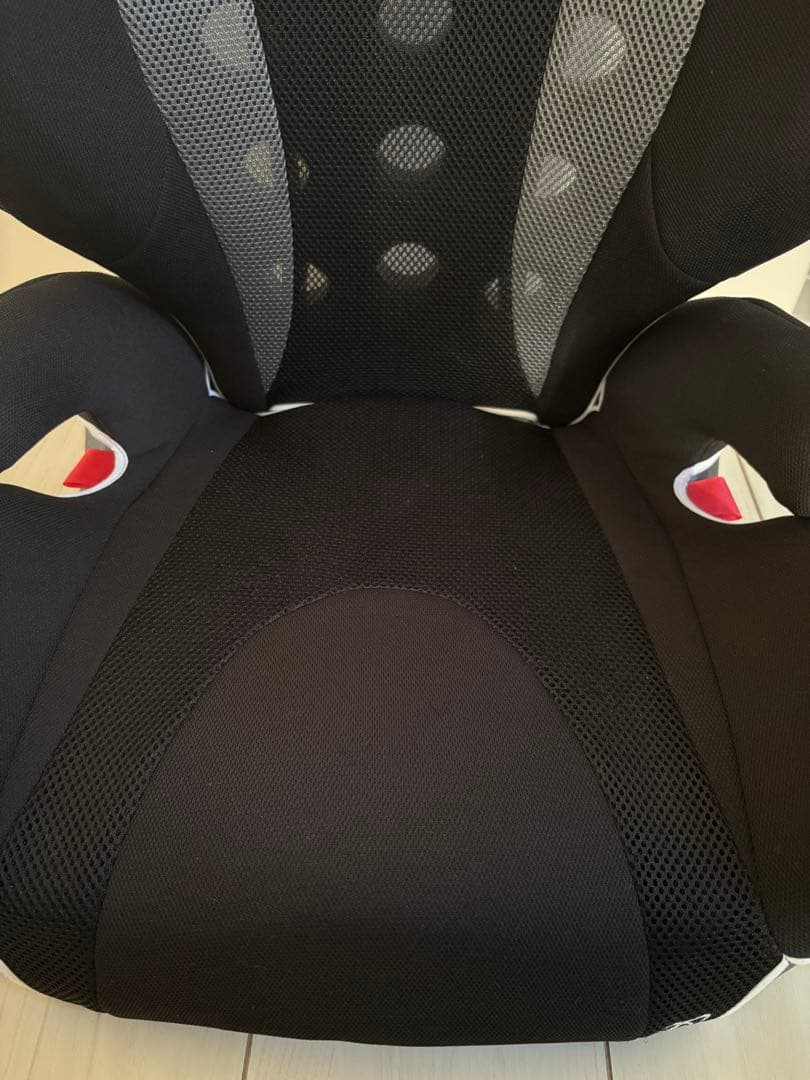 美品【カーメイト】エールベベ・サラット3ステップ クワトロ ST