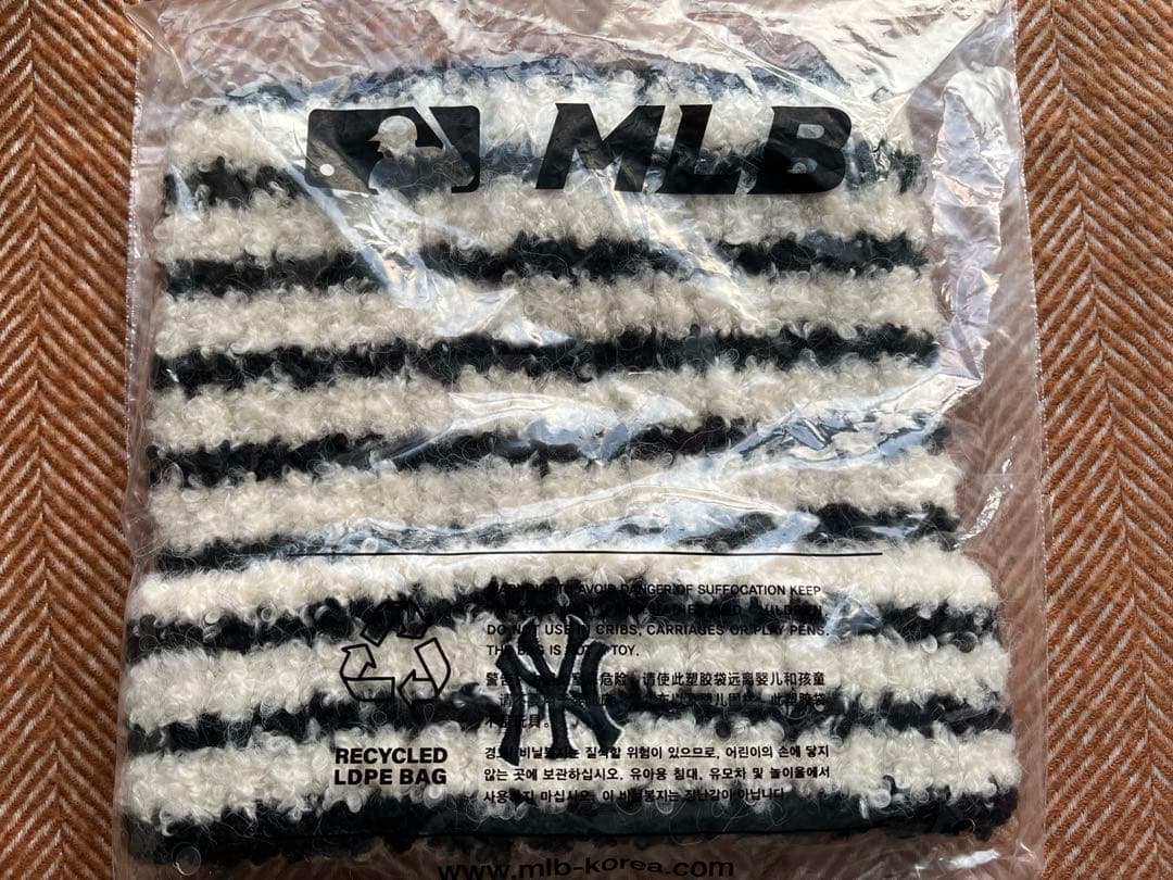 MLBビーニー ボーダー　karina着用 猫耳ニット帽　ミャオン　ショッパー