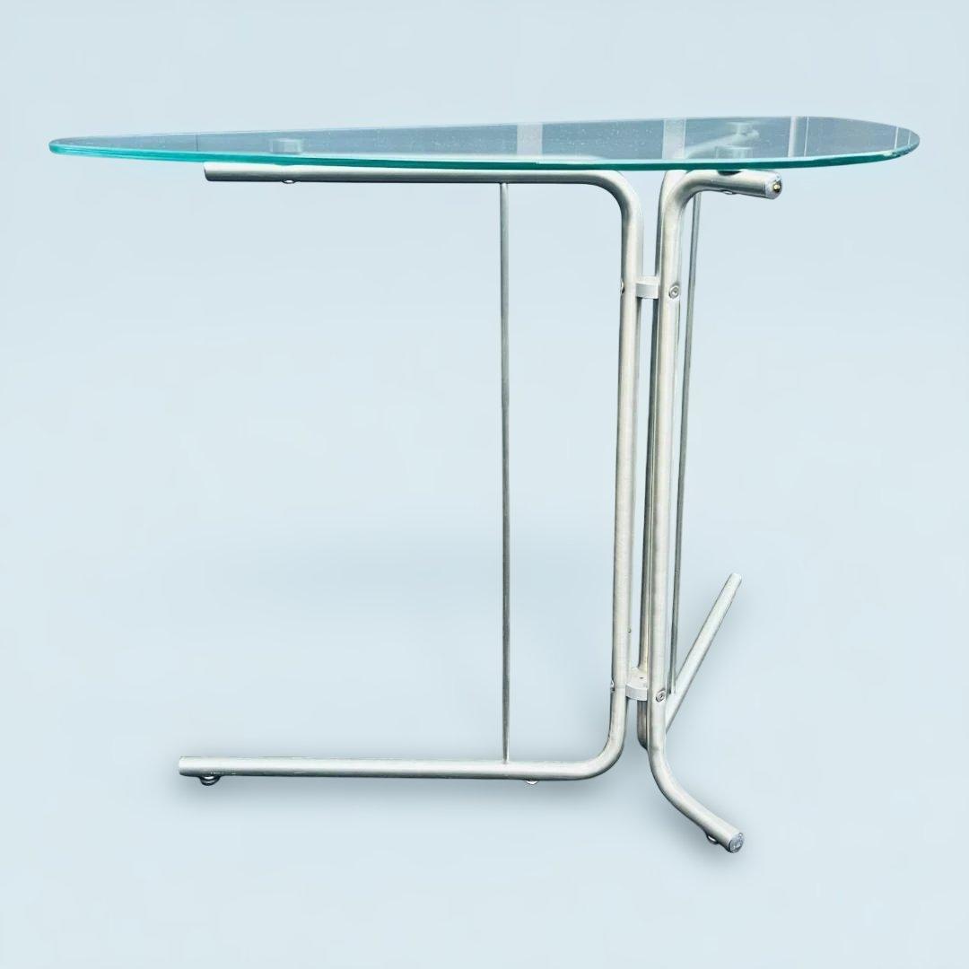 モダン三角形ガラスサイドテーブル