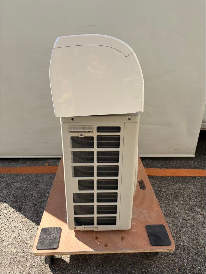 大阪府限定　エアコン　ダイキン　F22XTES-W 2020年6畳用　取付込み