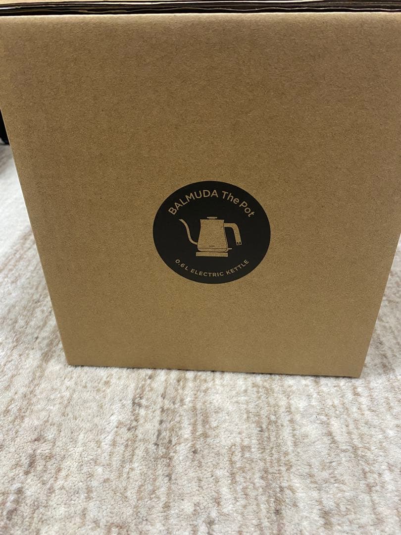 BALMUDA 電気ケトル　KPTO1 JP 0.6L ホワイト★新品未使用‼️