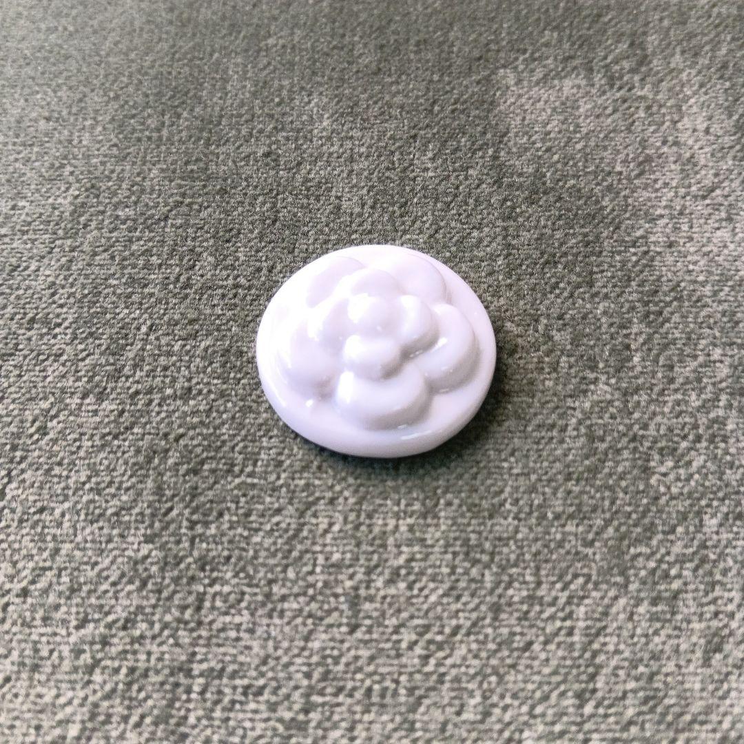 ガレット・デ・ロワ フェーヴ BEIGE カメリア