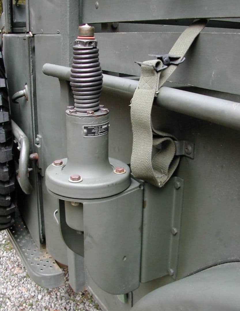 米軍　実物放出品 Hummer H1 アンテナホイップ＆マッチングコイルセット