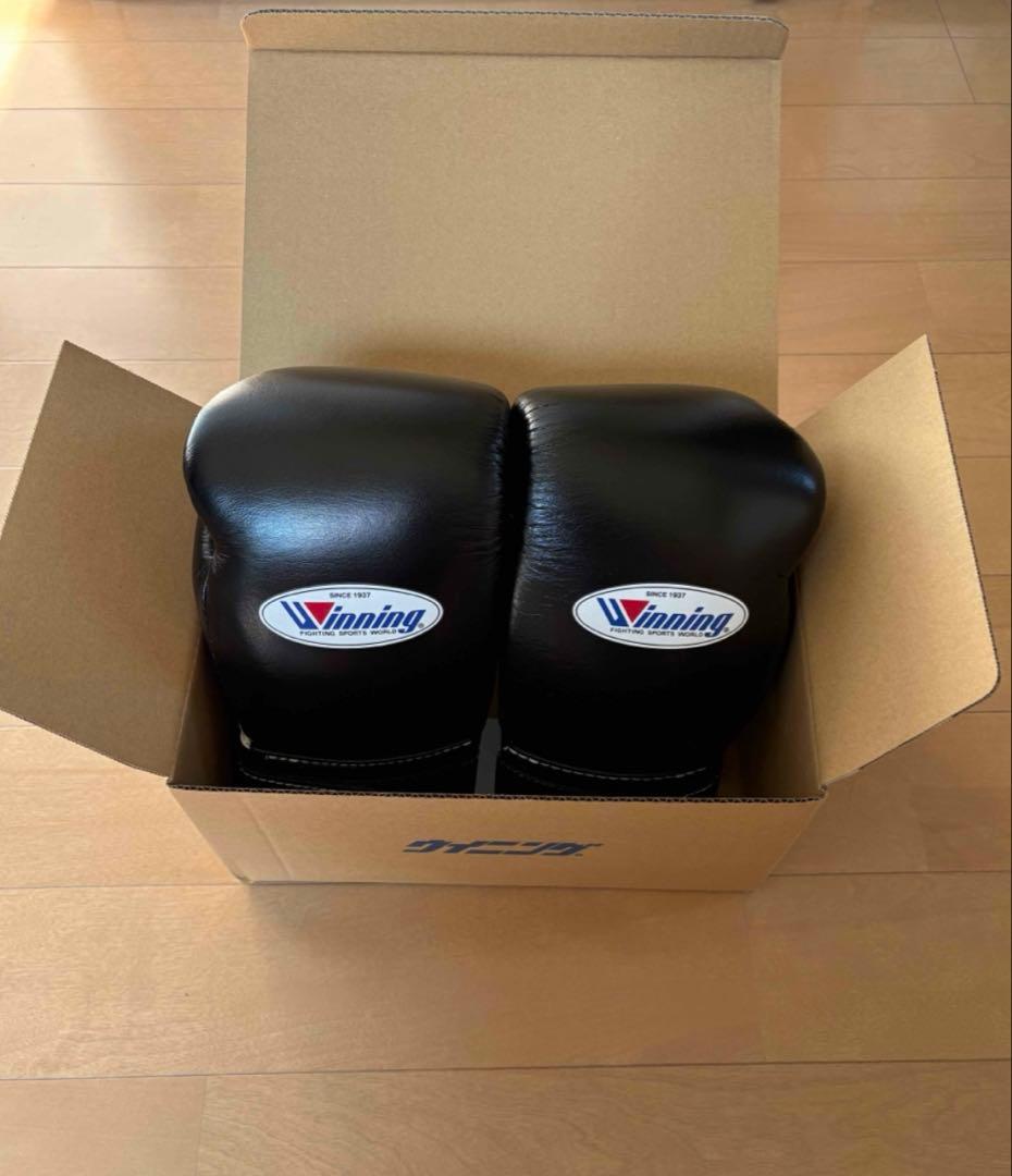 Winning ボクシンググローブ 10oz ブラック